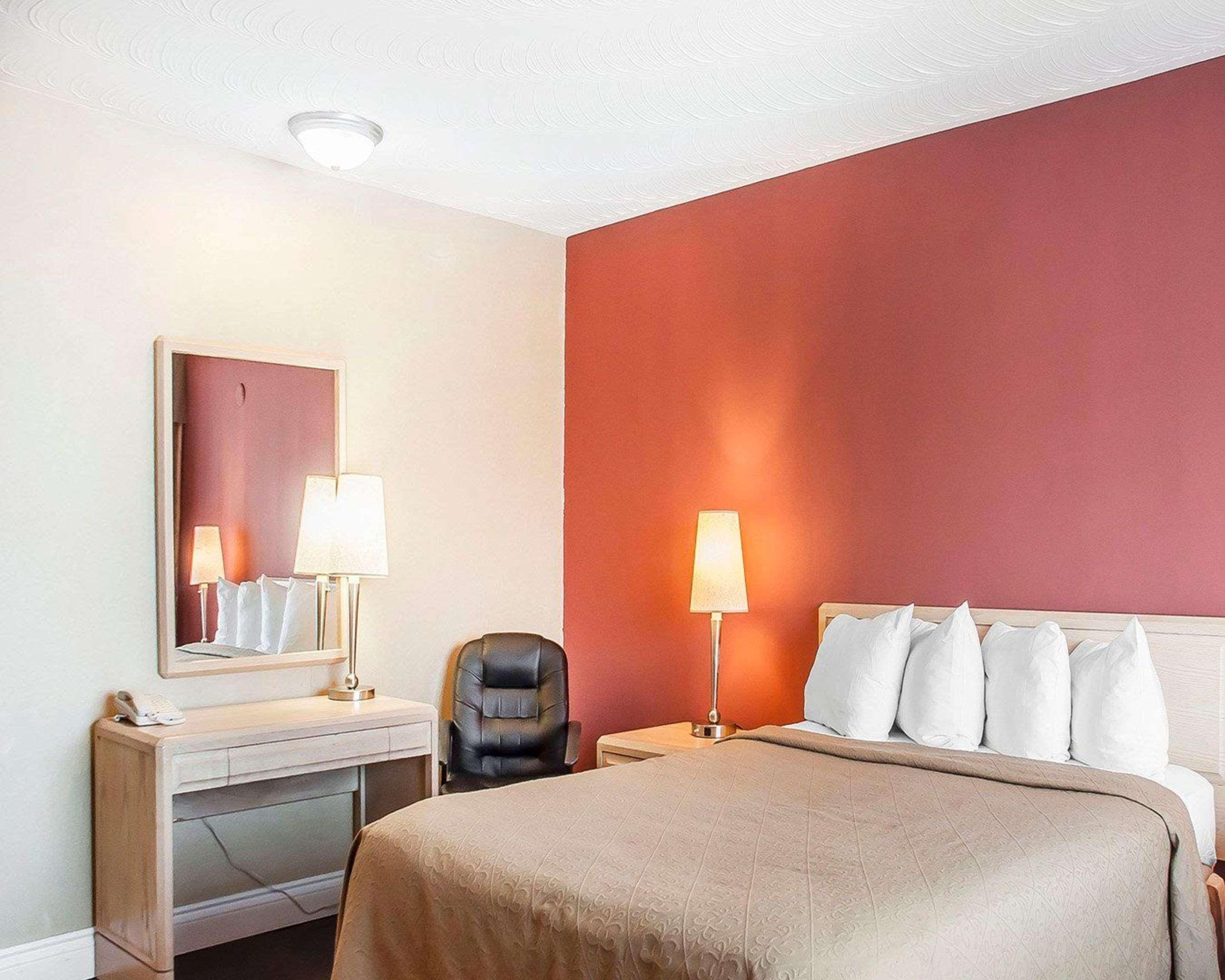 Quality Fallsview Cascade 3* Niagara Falls