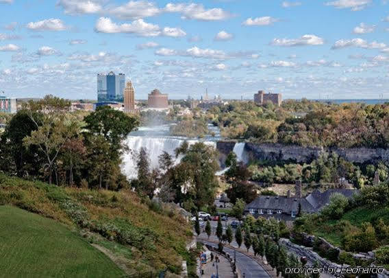 Hotel Quality Fallsview Cascade Niagara Falls